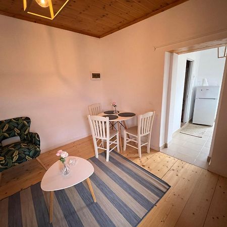 Agnes Rooms Pelekas Bagian luar foto