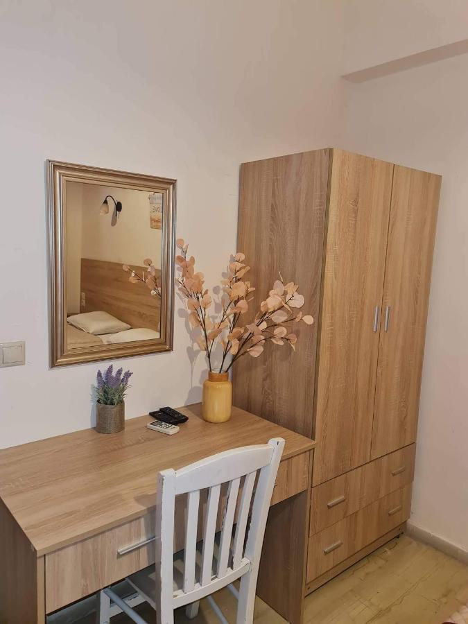Agnes Rooms Pelekas Bagian luar foto